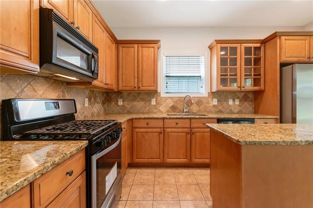 4262 Winslow Hill Court, Suwanee, GA 30024