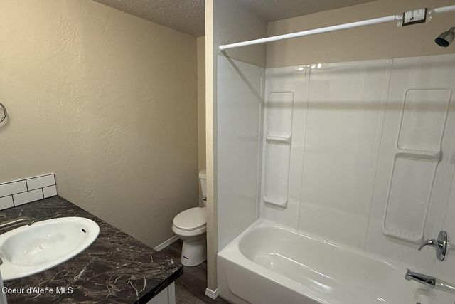 10734 N Benoit St, Hayden, ID 83835