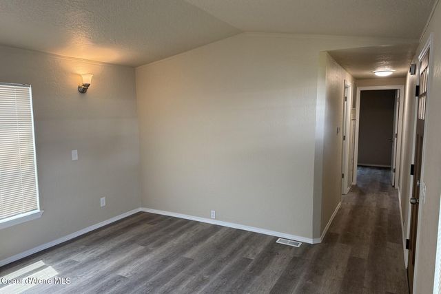 10734 N Benoit St, Hayden, ID 83835