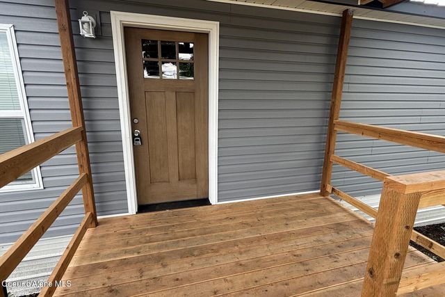 10734 N Benoit St, Hayden, ID 83835