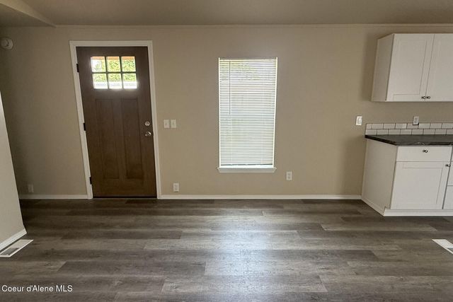 10734 N Benoit St, Hayden, ID 83835