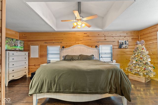 8358 W Sycamore Road, Fairland, IN 46126