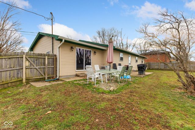 8358 W Sycamore Road, Fairland, IN 46126