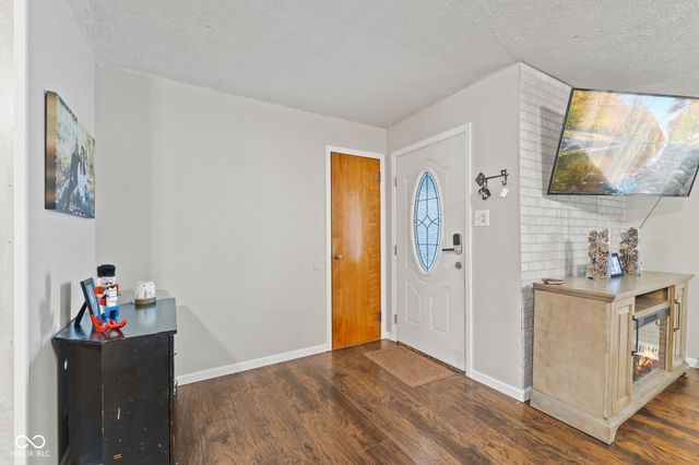 8358 W Sycamore Road, Fairland, IN 46126