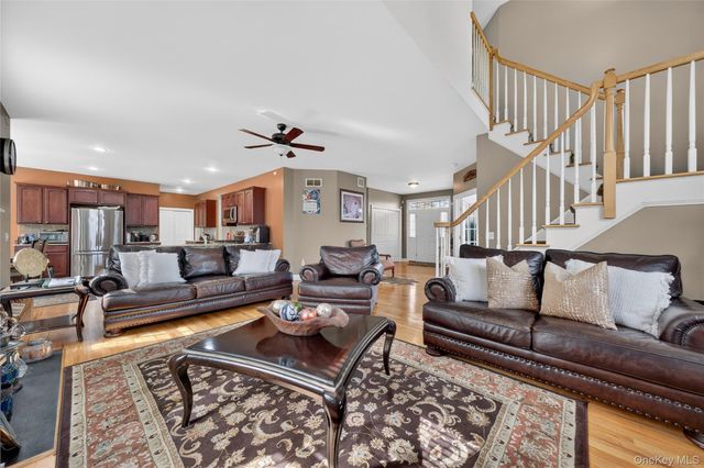 30 Meadowood Lane, Wappingers Falls, NY 12590