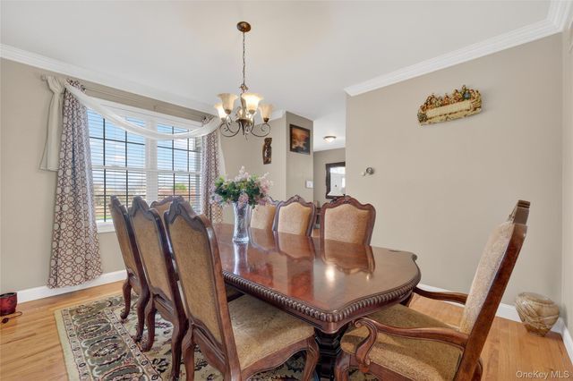 30 Meadowood Lane, Wappingers Falls, NY 12590
