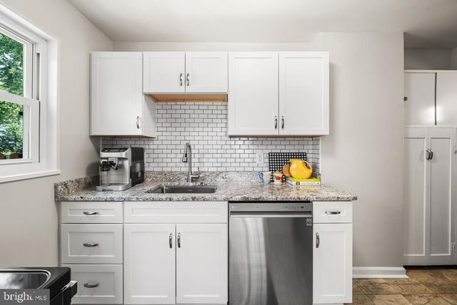 6801 RADCLIFFE DR, Alexandria, VA 22307