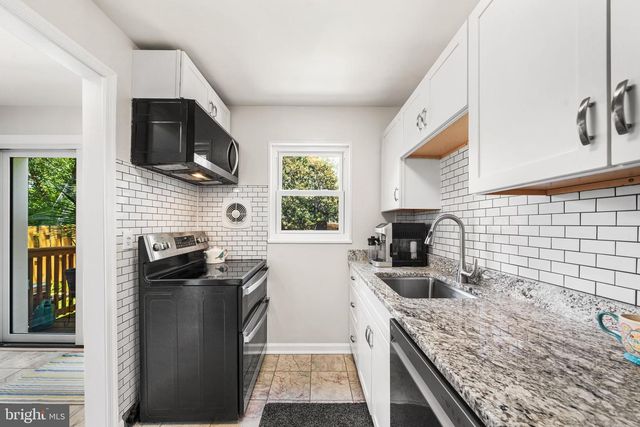 6801 RADCLIFFE DR, Alexandria, VA 22307
