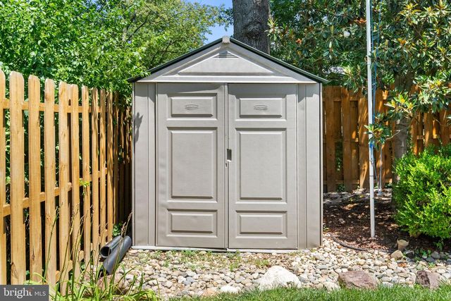 6801 RADCLIFFE DR, Alexandria, VA 22307