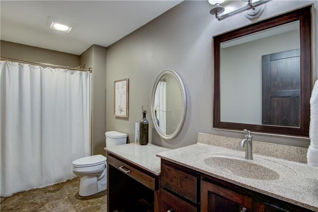 4634 S Oakwood Hills Parkway, Eau Claire, WI 54701