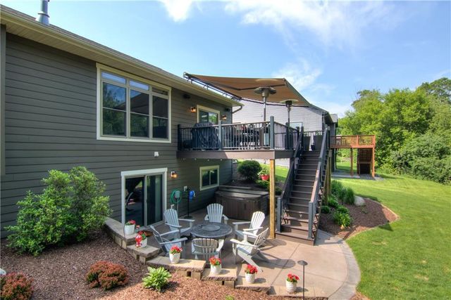 4634 S Oakwood Hills Parkway, Eau Claire, WI 54701