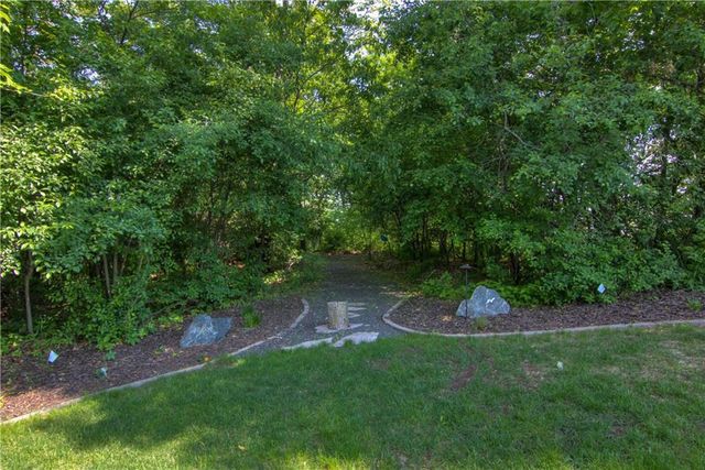 4634 S Oakwood Hills Parkway, Eau Claire, WI 54701