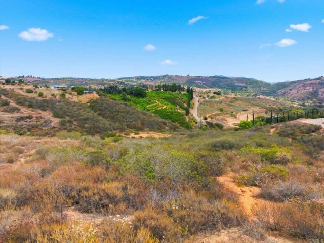 127 Rocking Horse, Escondido, CA 92026
