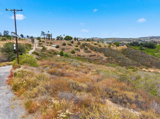 127 Rocking Horse, Escondido, CA 92026