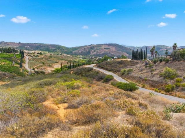 127 Rocking Horse, Escondido, CA 92026