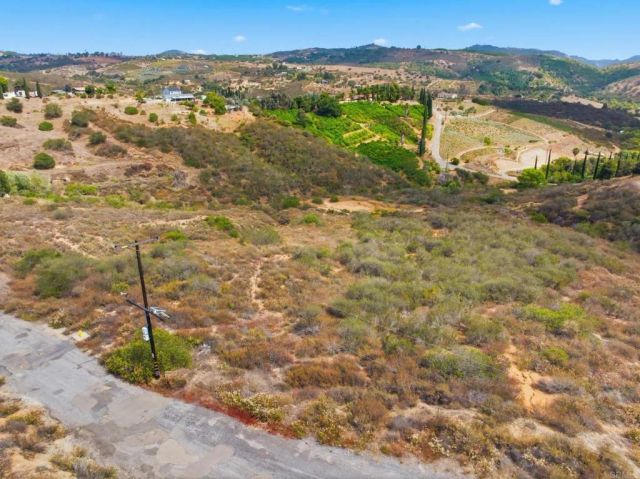 127 Rocking Horse, Escondido, CA 92026
