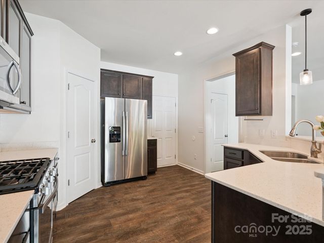 3161 Hartson Pointe Drive, Fort Mill, SC 29707