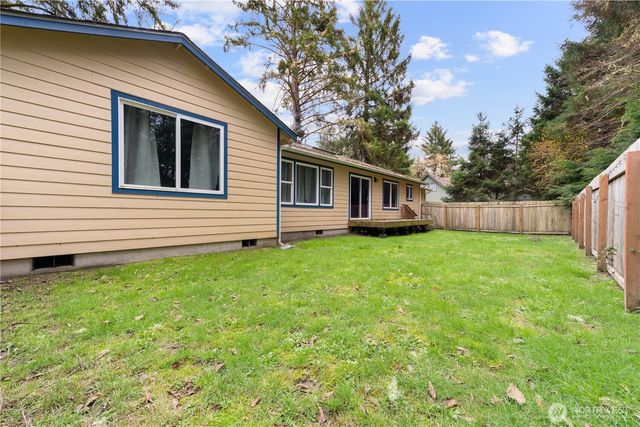 181 Duck Lake Drive SE, Ocean Shores, WA 98569