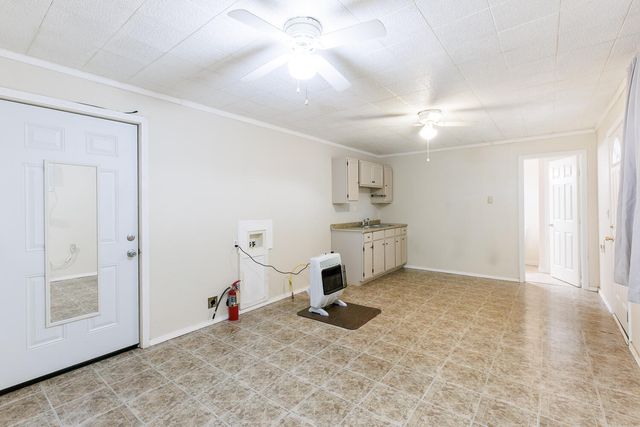 211 Chestnut-Rear Street, Idalou, TX 79329