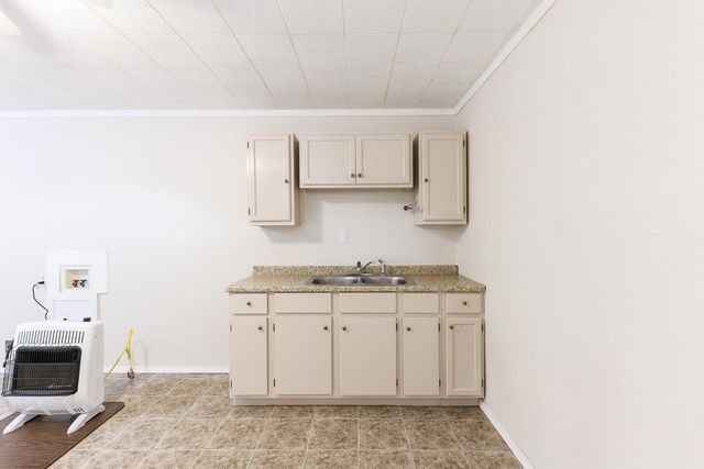 211 Chestnut-Rear Street, Idalou, TX 79329