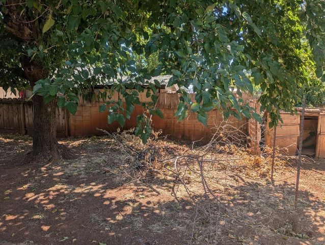 1118 4th Street, Redding, CA 96002