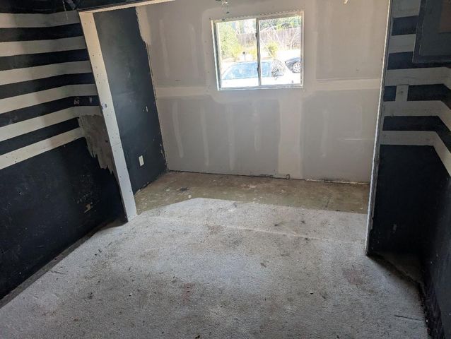 1118 4th Street, Redding, CA 96002