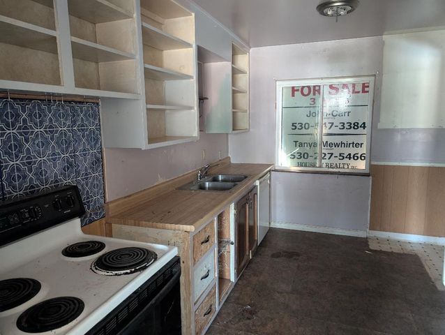 1118 4th Street, Redding, CA 96002