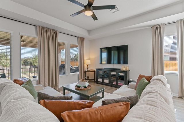 301 Jackson River LOOP, Kyle, TX 78640