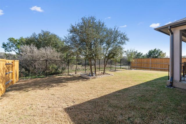 301 Jackson River LOOP, Kyle, TX 78640