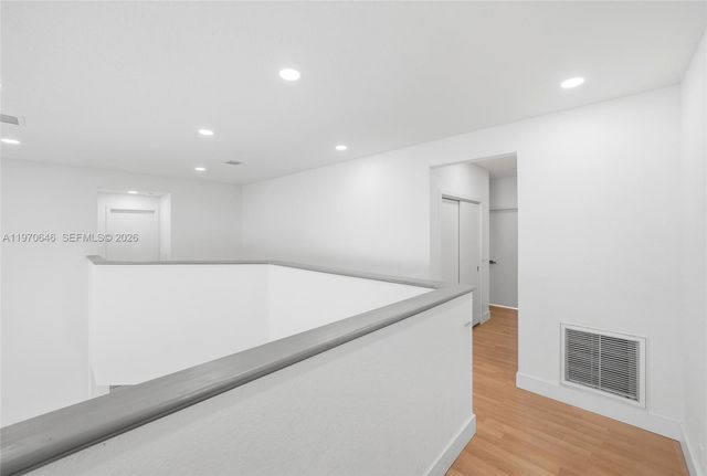 1887 Harbor View Cir, Weston, FL 33327