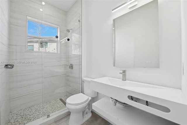 1887 Harbor View Cir, Weston, FL 33327