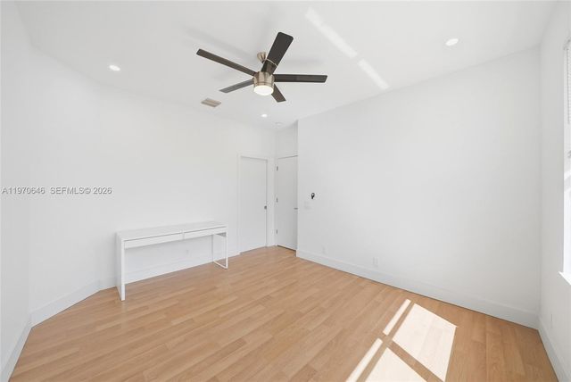 1887 Harbor View Cir, Weston, FL 33327