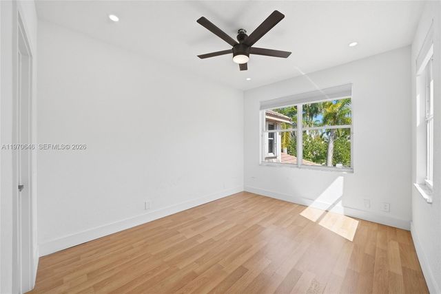 1887 Harbor View Cir, Weston, FL 33327