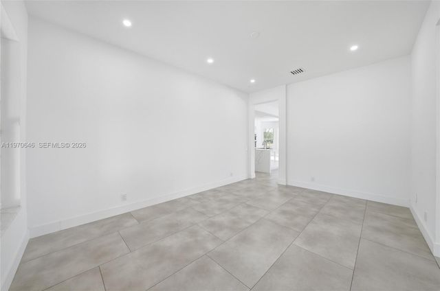 1887 Harbor View Cir, Weston, FL 33327