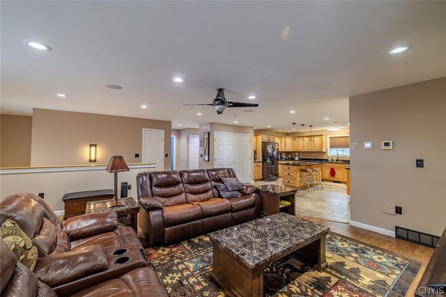 334 State Route 49, Constantia, NY 13042