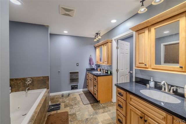 334 State Route 49, Constantia, NY 13042