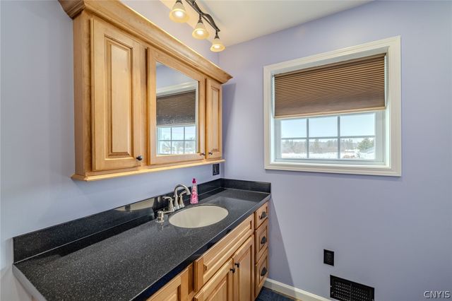 334 State Route 49, Constantia, NY 13042