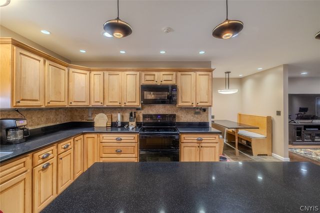 334 State Route 49, Constantia, NY 13042