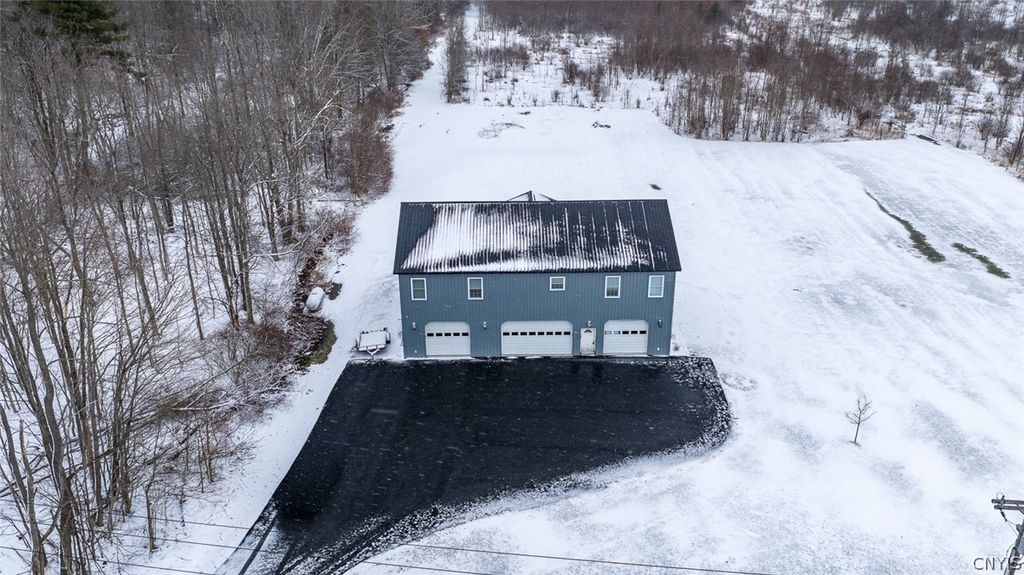 334 State Route 49, Constantia, NY 13042