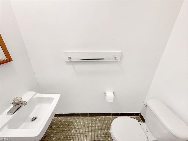 408 Hustings Ln Unit D, Newport News, VA 23608