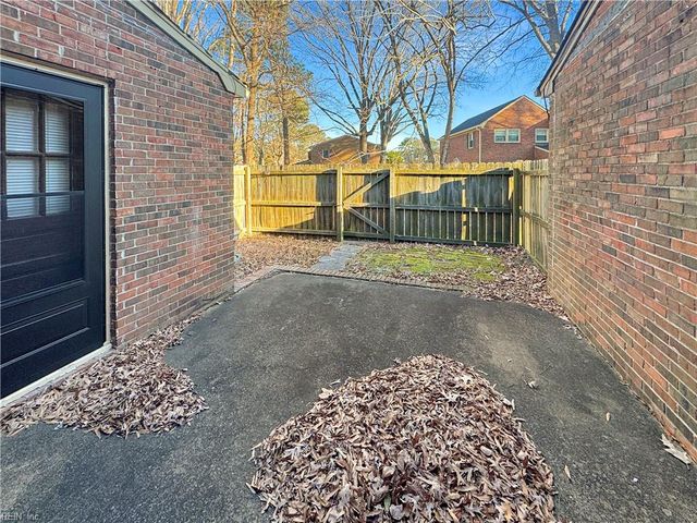 408 Hustings Ln Unit D, Newport News, VA 23608