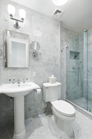 7 E 80th Street, New York City, NY 10075