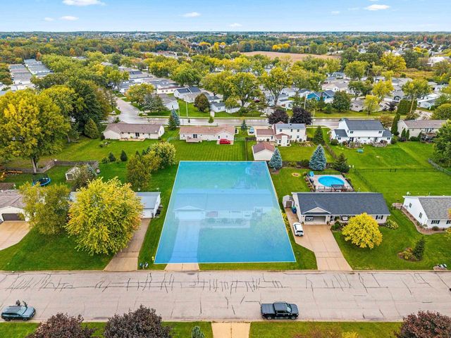 2775 CONESTA DRIVE, Green Bay, WI 54311