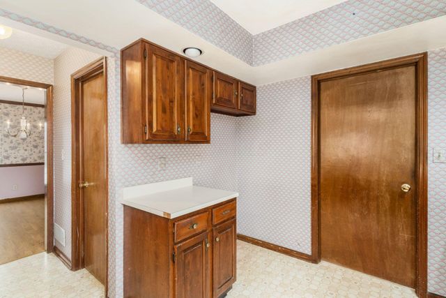 1075 Carousel Court, Westerville, OH 43081