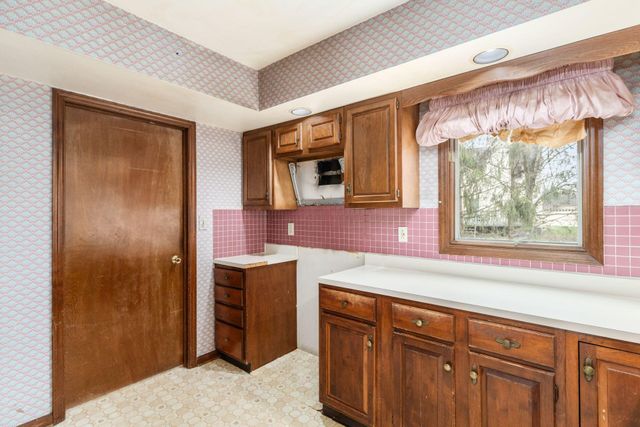 1075 Carousel Court, Westerville, OH 43081