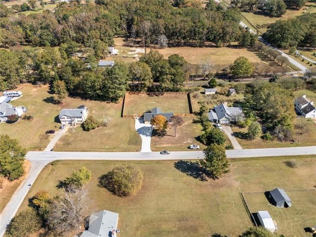 2001 Raymonds Drive, Loganville, GA 30052