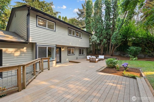 10345 36th Avenue NE, Seattle, WA 98125