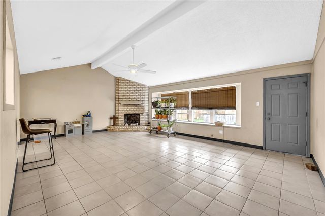 6610 Northleaf Drive, Houston, TX 77086