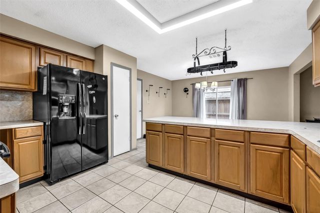 6610 Northleaf Drive, Houston, TX 77086