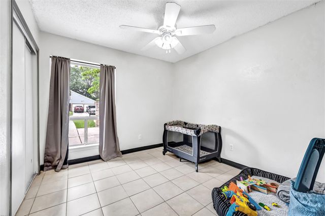 6610 Northleaf Drive, Houston, TX 77086